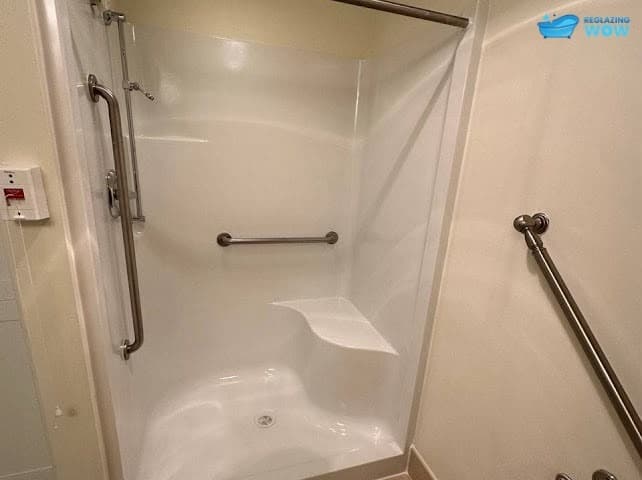 Reglazing WOW - Bathtub Reglazing & Refinishing — photo 4 of 5